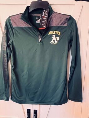 NWT UNDER ARMOUR BOYS OAKLAND A’S 1/4 ZIP YMD